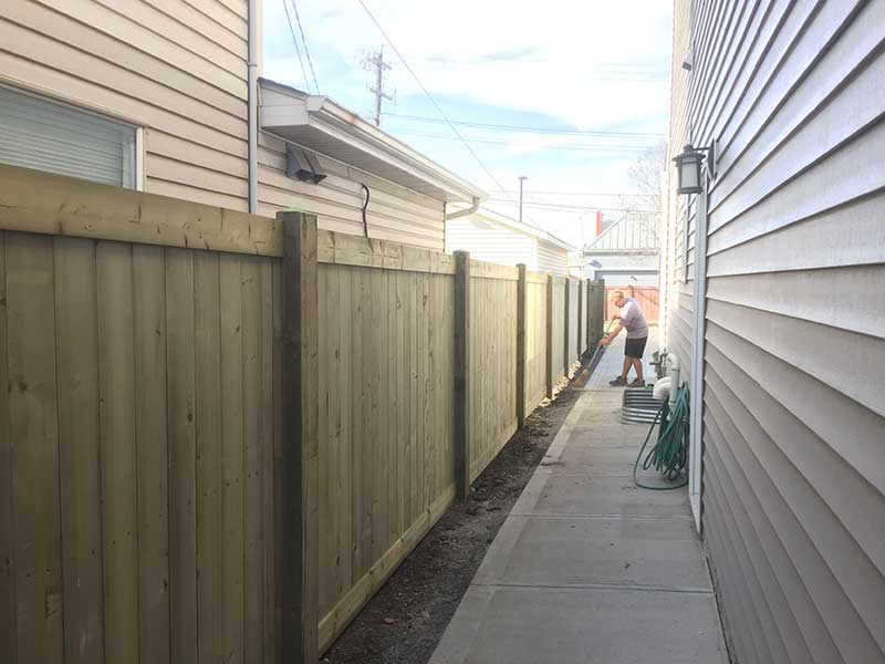 Edmonton Fences & Fence Construction Services | Isle Group